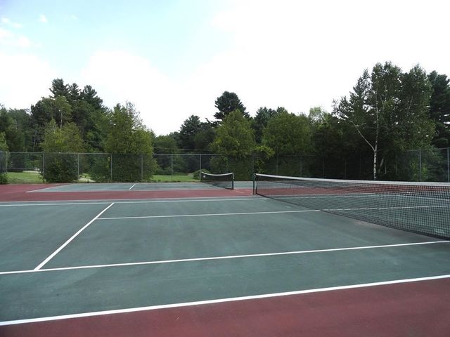 15 Shoal Creek Road, Hudson, NH 03051