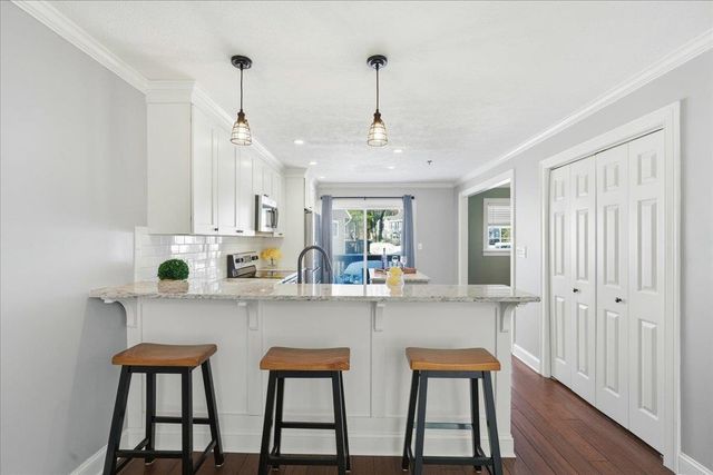 15 Shoal Creek Road, Hudson, NH 03051