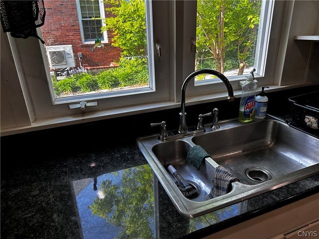 175 Edgehill Road, Syracuse, NY 13224
