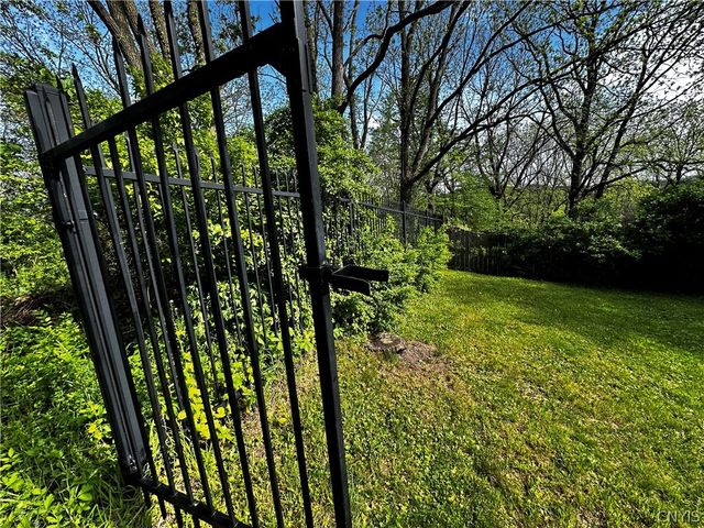 175 Edgehill Road, Syracuse, NY 13224