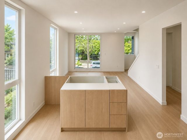 4907 SW Canada Drive, Seattle, WA 98136