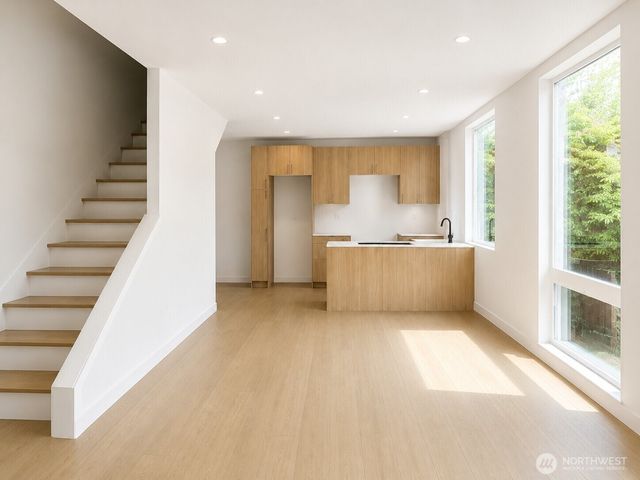 4907 SW Canada Drive, Seattle, WA 98136