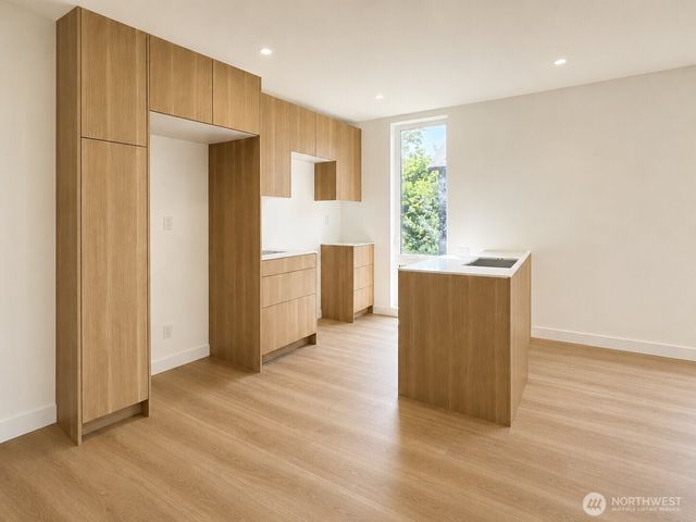 4907 SW Canada Drive, Seattle, WA 98136
