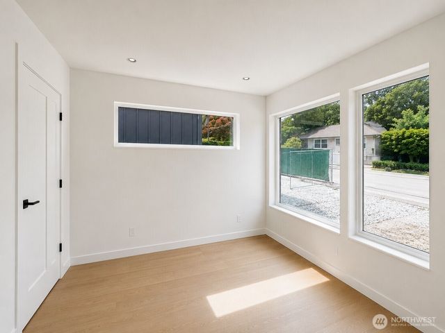 4907 SW Canada Drive, Seattle, WA 98136