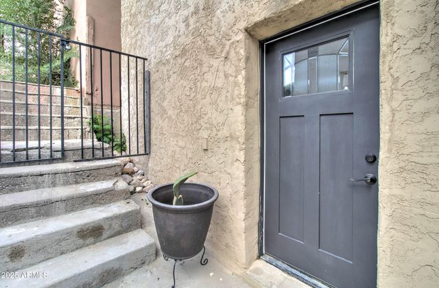 195 N NASH Avenue, Miami, AZ 85539