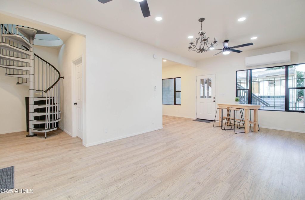 195 N NASH Avenue, Miami, AZ 85539