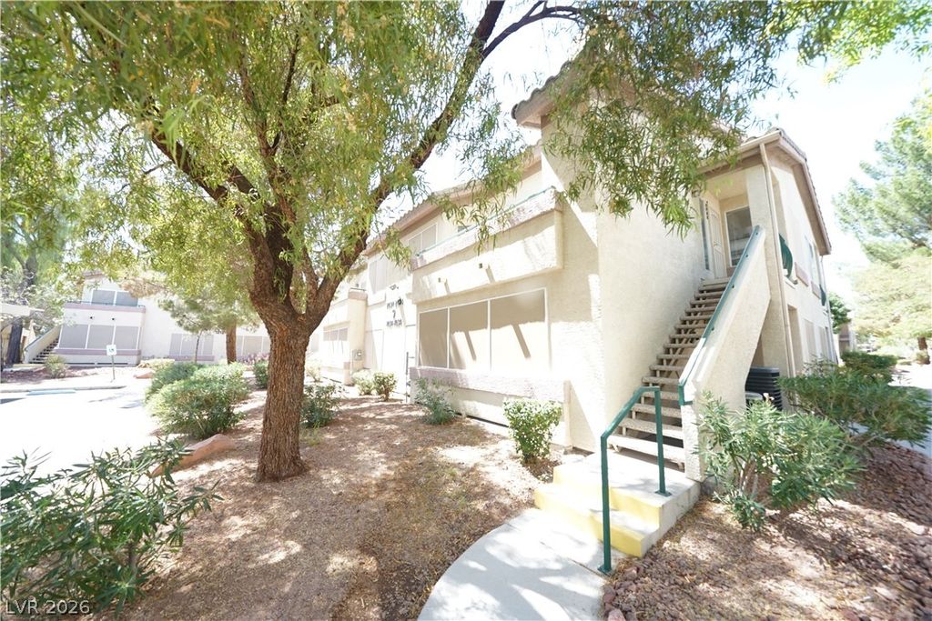 5710 East Tropicana Avenue 1032, Las Vegas, NV 89122