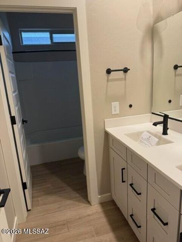 11326 N Baja Place, Tucson, AZ 85742