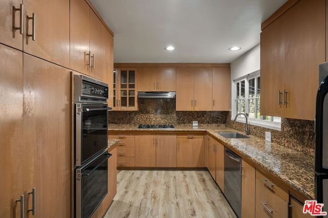 2068 N Beverly Drive, Beverly Hills, CA 90210