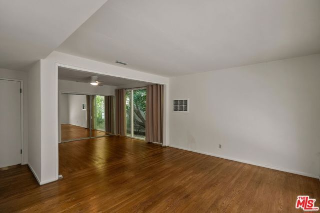 2068 N Beverly Drive, Beverly Hills, CA 90210