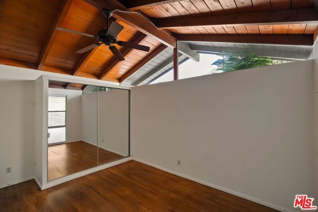 2068 N Beverly Drive, Beverly Hills, CA 90210