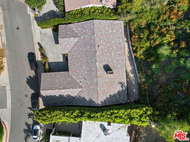 2068 N Beverly Drive, Beverly Hills, CA 90210