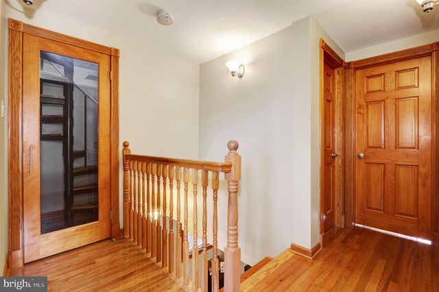 208 E MAPLE AVE, Wildwood, NJ 08260