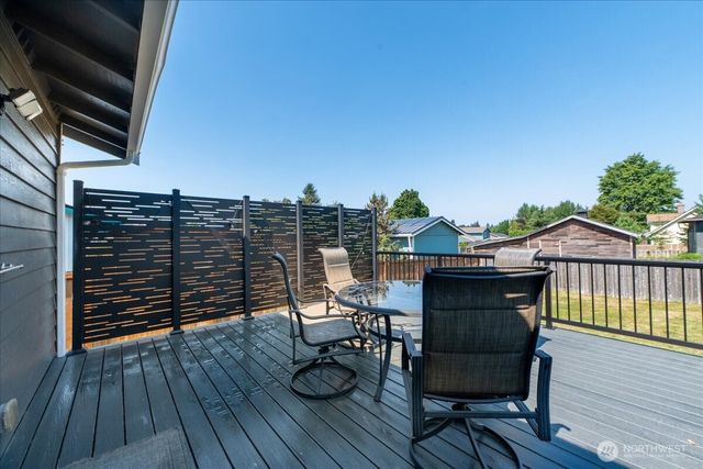 6607 69th Street NE, Marysville, WA 98270