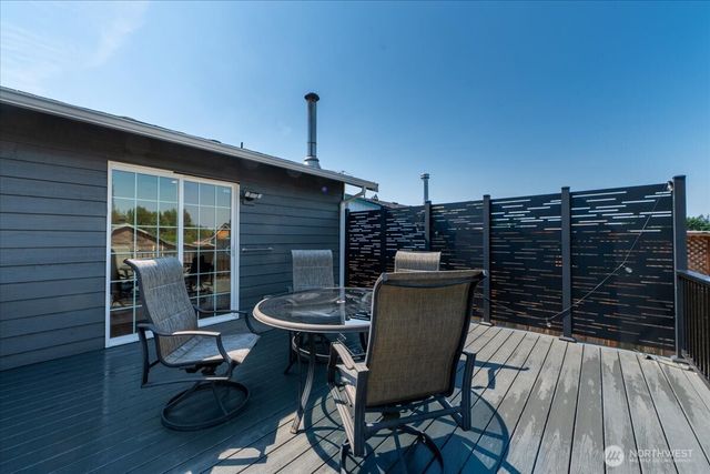 6607 69th Street NE, Marysville, WA 98270
