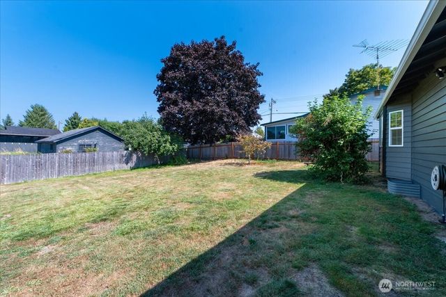6607 69th Street NE, Marysville, WA 98270