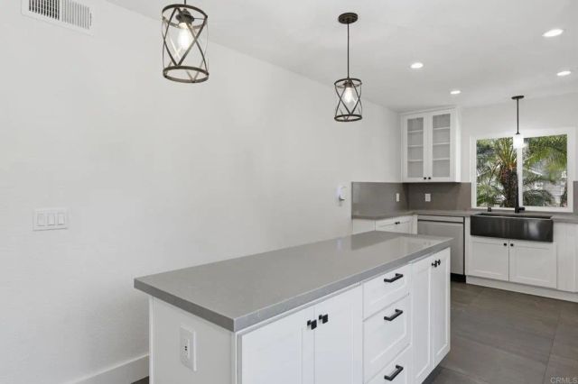 1999 E Pointe Avenue, Carlsbad, CA 92008