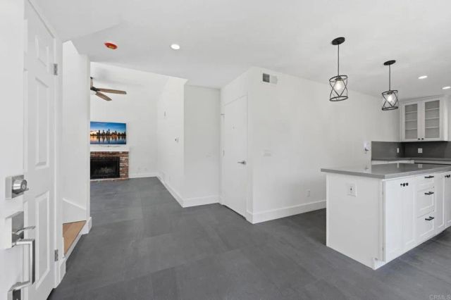 1999 E Pointe Avenue, Carlsbad, CA 92008