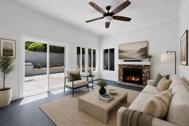 1999 E Pointe Avenue, Carlsbad, CA 92008
