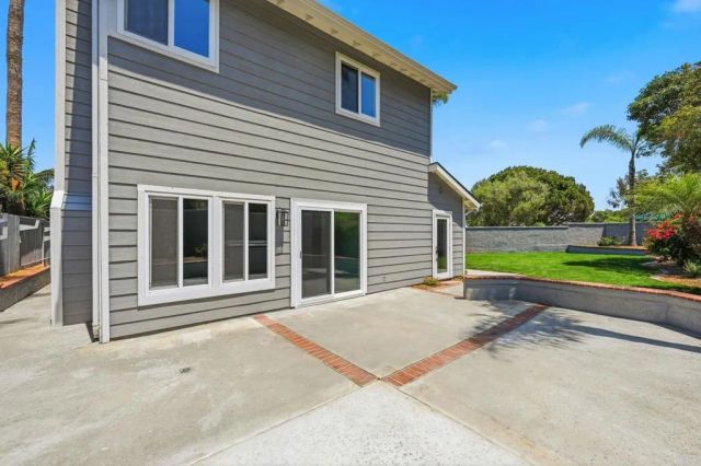 1999 E Pointe Avenue, Carlsbad, CA 92008