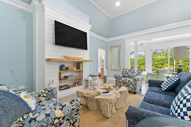 9906 SE Mahogany Way, Jupiter, FL 33469