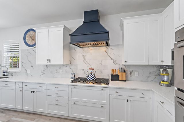 9906 SE Mahogany Way, Jupiter, FL 33469