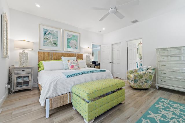 9906 SE Mahogany Way, Jupiter, FL 33469