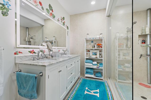 9906 SE Mahogany Way, Jupiter, FL 33469