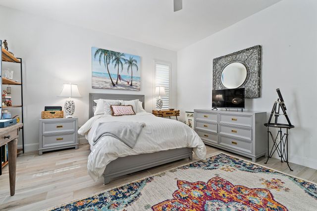 9906 SE Mahogany Way, Jupiter, FL 33469