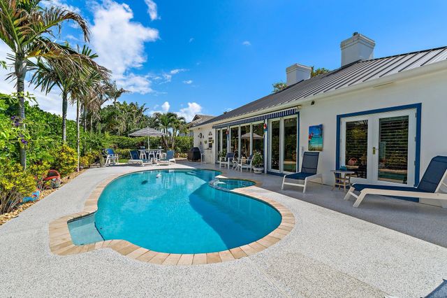 9906 SE Mahogany Way, Jupiter, FL 33469