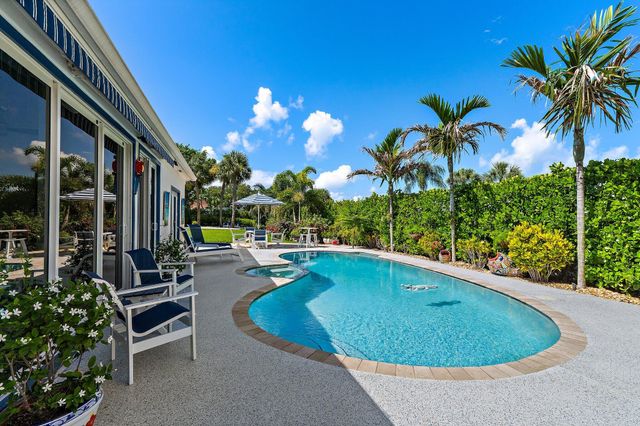 9906 SE Mahogany Way, Jupiter, FL 33469