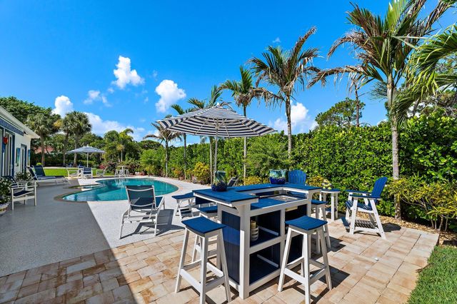9906 SE Mahogany Way, Jupiter, FL 33469