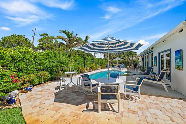 9906 SE Mahogany Way, Jupiter, FL 33469