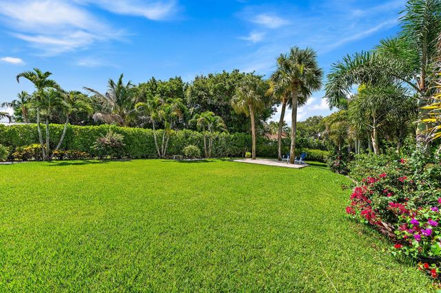 9906 SE Mahogany Way, Jupiter, FL 33469