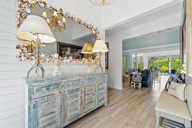 9906 SE Mahogany Way, Jupiter, FL 33469