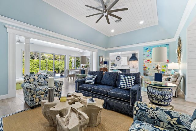 9906 SE Mahogany Way, Jupiter, FL 33469