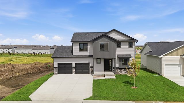 875 11th Street, Waukee, IA 50263