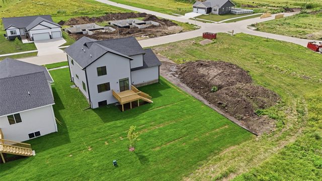 875 11th Street, Waukee, IA 50263