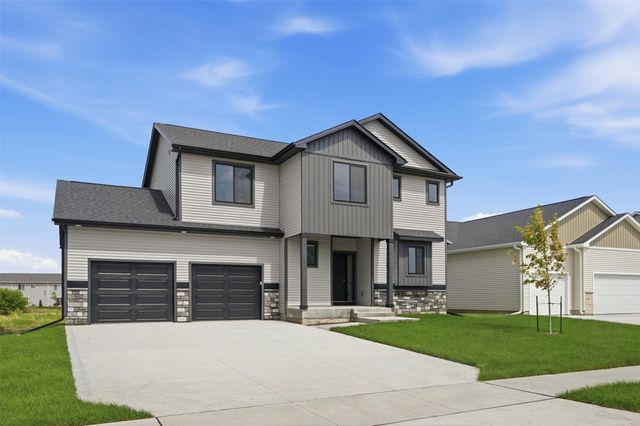 875 11th Street, Waukee, IA 50263