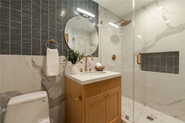 214 Abalone Avenue, Newport Beach, CA 92662