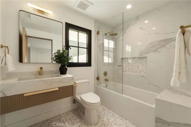 214 Abalone Avenue, Newport Beach, CA 92662