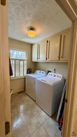 107 Lakewood Drive, Warner Robins, GA 31088