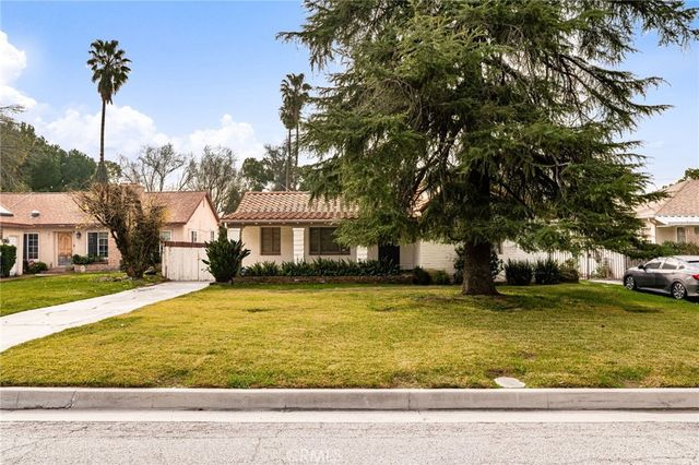 839 W Edgemont, San Bernardino, CA 92405