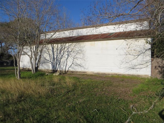 616 Burford, Garwood, TX 77442