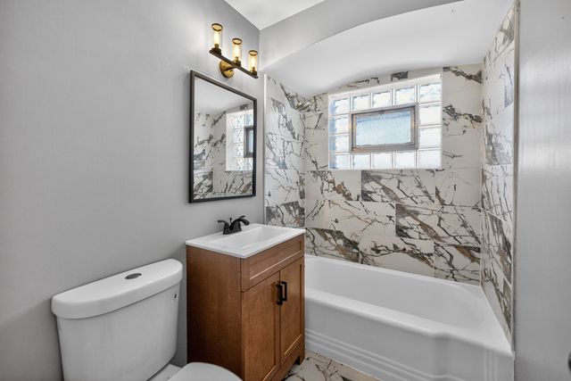 8155 S Wabash Avenue, Chicago, IL 60619