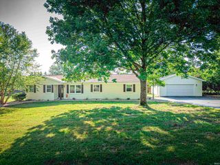 4455 E Lincoln Drive, Newburgh, IN 47630