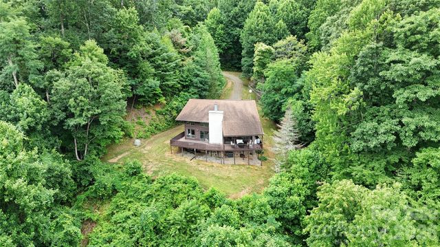 300 Buck Drive, Hot Springs, NC 28743