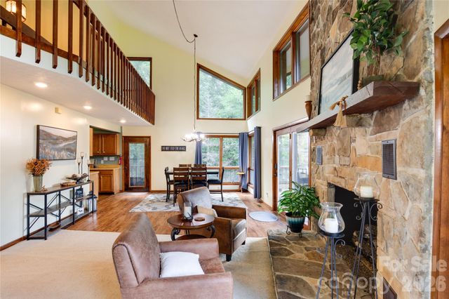 300 Buck Drive, Hot Springs, NC 28743