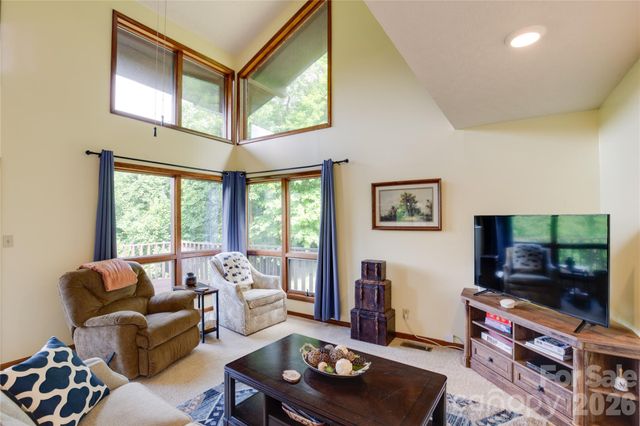 300 Buck Drive, Hot Springs, NC 28743