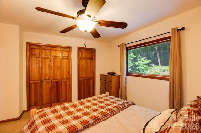 300 Buck Drive, Hot Springs, NC 28743